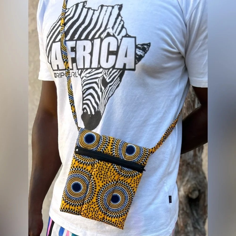 NW ๐ฏ cotton padded Vlisco Fabric Crossbody Sz 7โx 6โ - Picture 1 of 7
